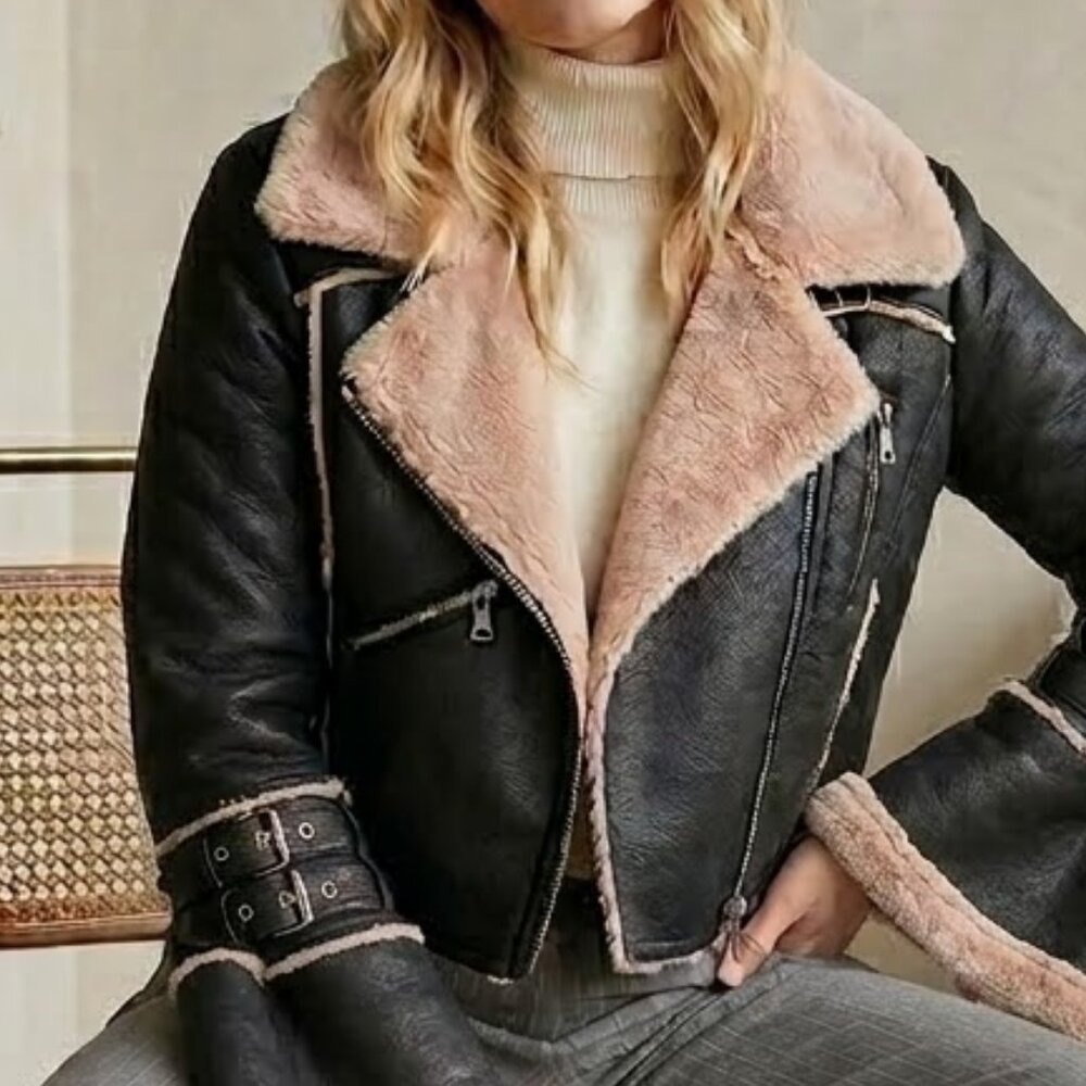 Azalea Wang Jacket Womens M Black Faux Leather Bell Sleeve Crop Fur Lined Biker